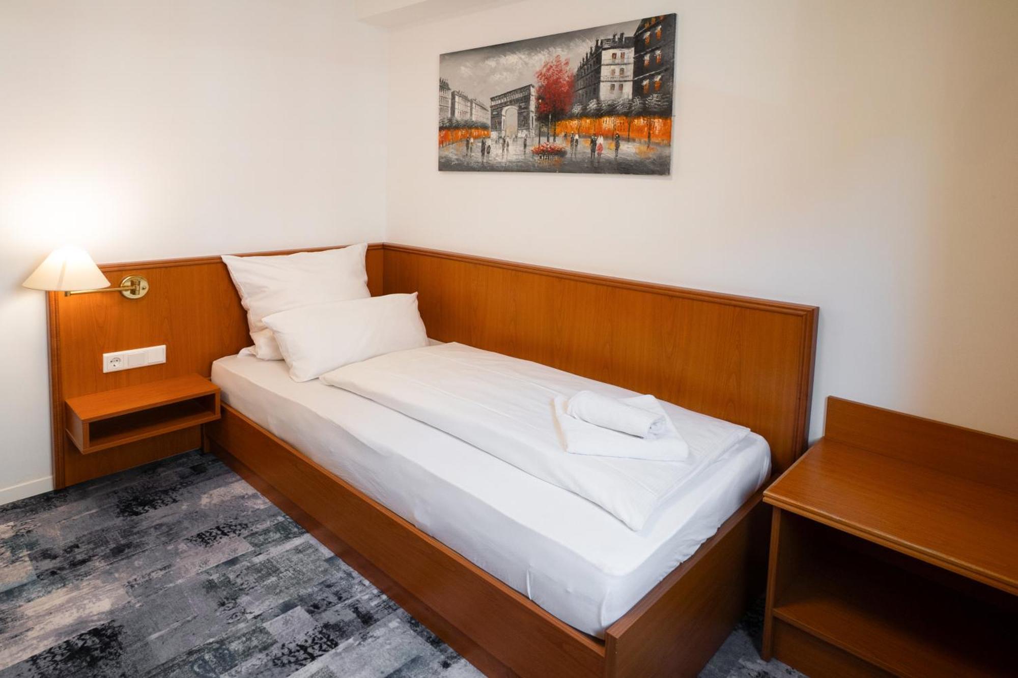 Hotel Zur Post Херне Экстерьер фото