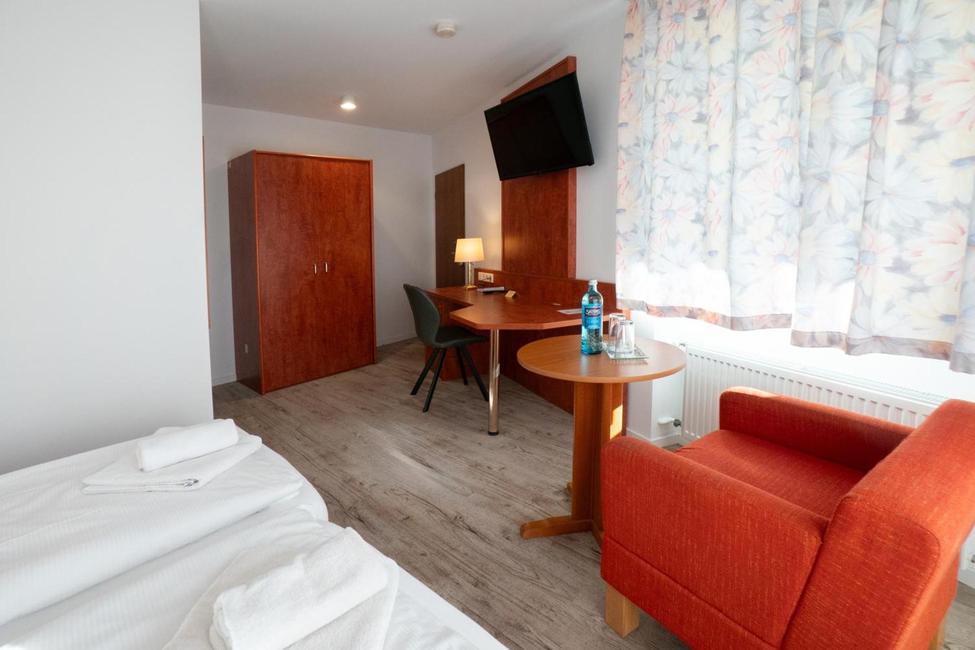 Hotel Zur Post Херне Экстерьер фото